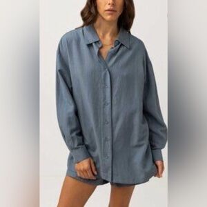 NWT Rhythm Livin Australia brand classic white long sleeve linen top